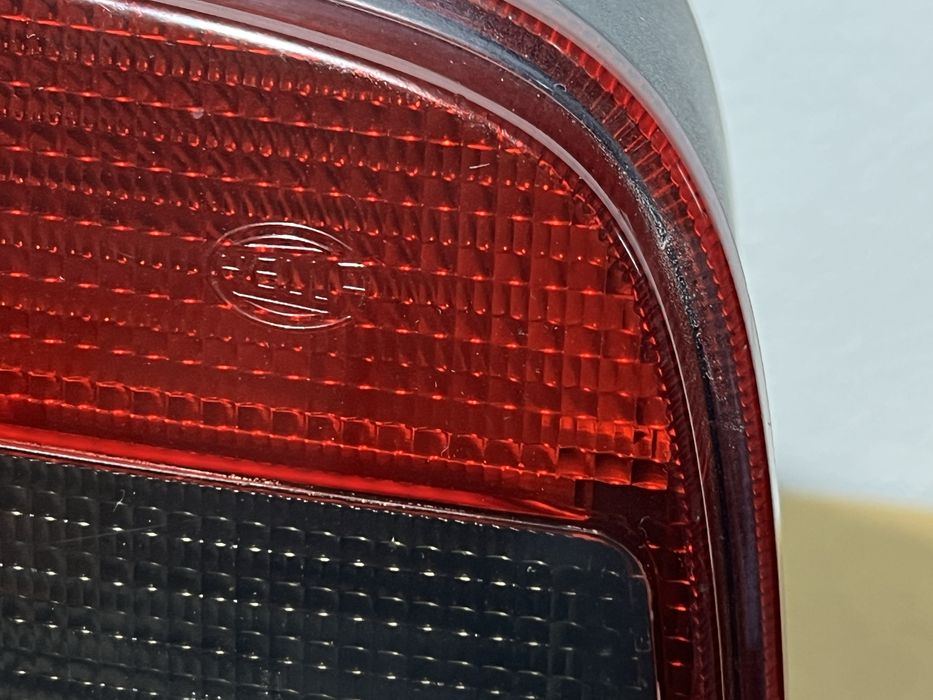 Farolins VW Golf 4 1998 a 2004 - Originais VW / Hella