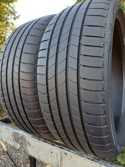 225/40/19 Sprzedam parę opon letnich Bridgestone Turanza