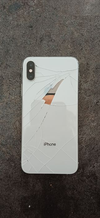 IPhone xs читайте описание