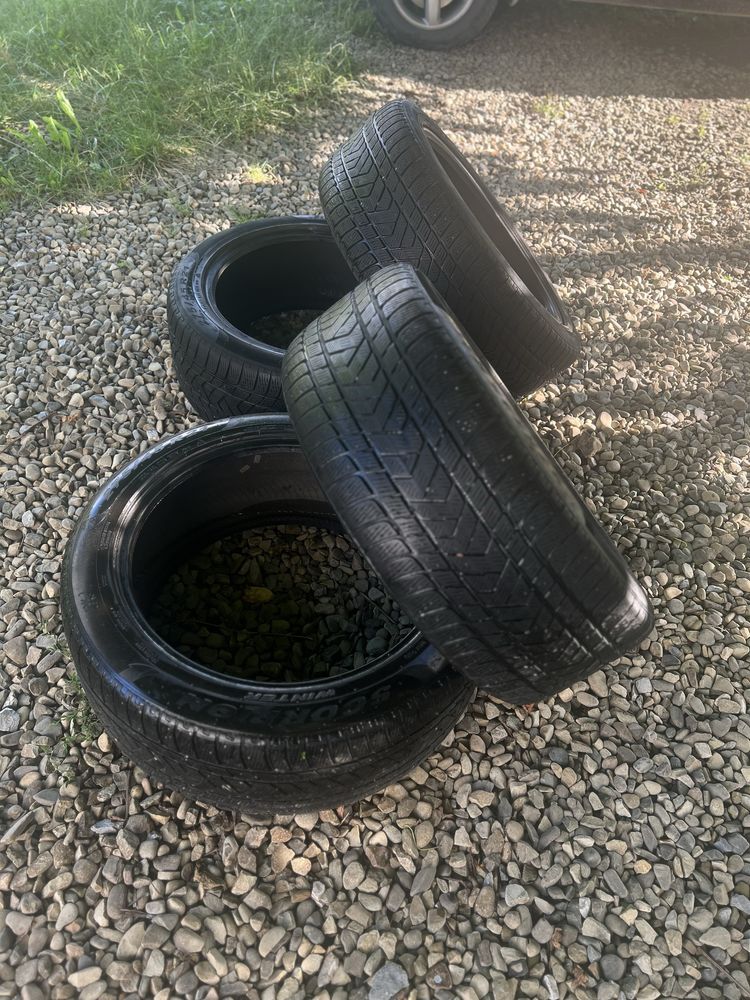 Pirelli 275/45 R21
