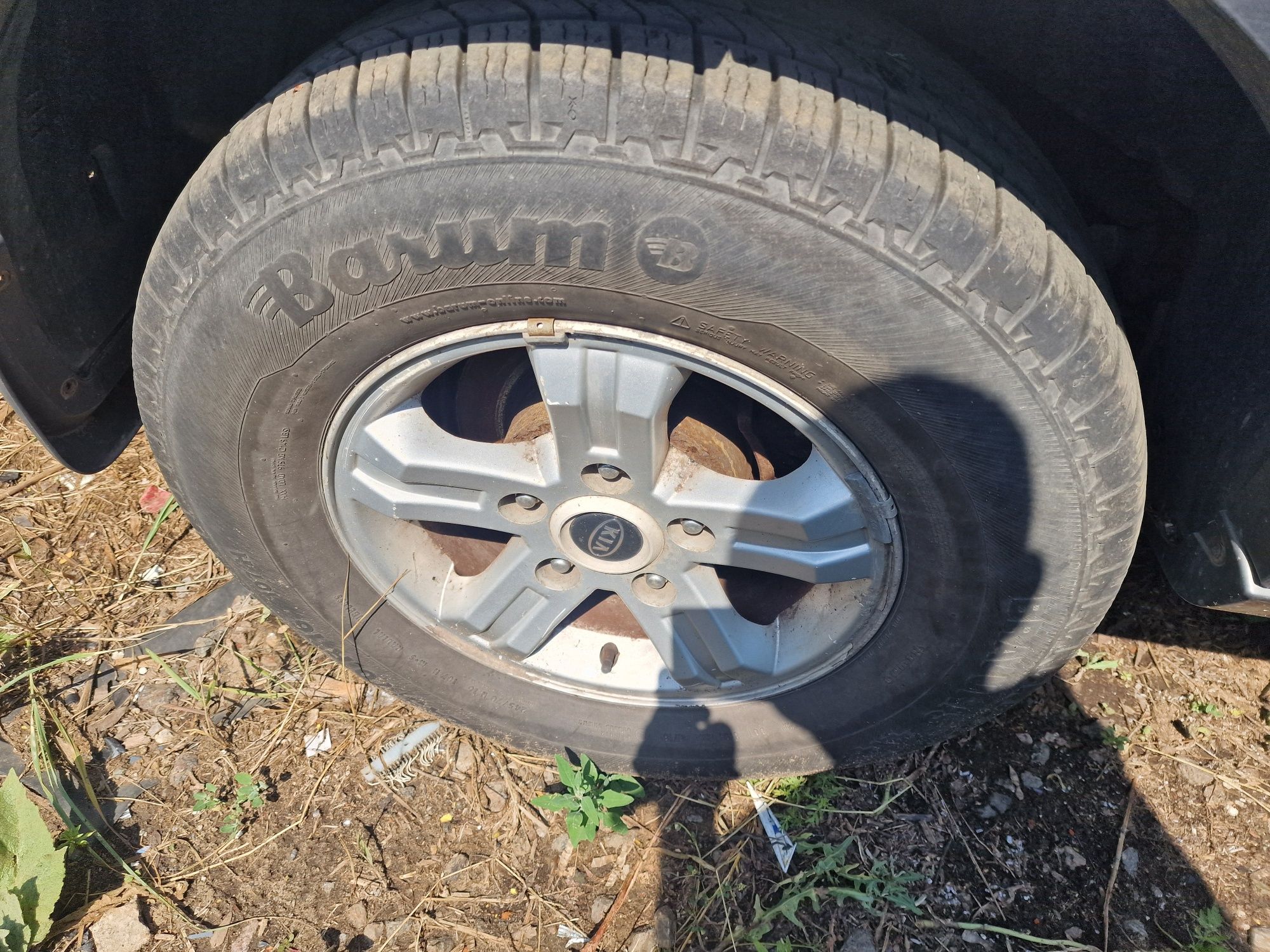 Колеса 5x139.7 r16 kia sorento 2001- диски титаны нива хорошая резина