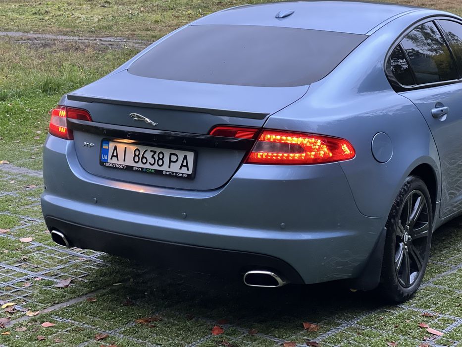 Jaguar Xf 2008 року