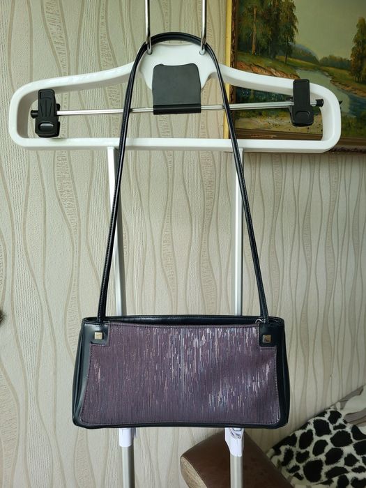 Сумка багет Clubhouse designed by Jane Shilton