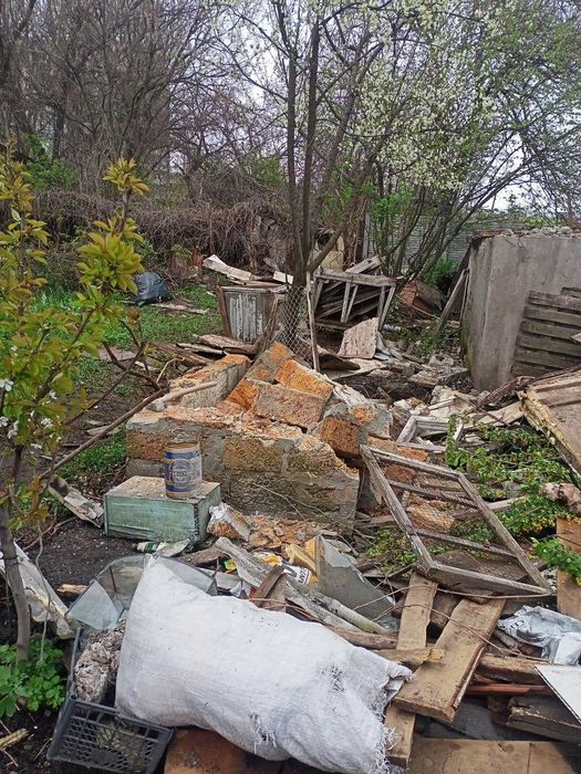 Демонтажные работы. ДЕМОНТАЖ домов. Демонтаж стен, стяжки. Запорожье