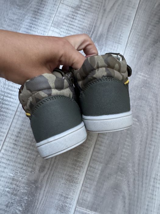 Чобітки дитячі 22 розмір.