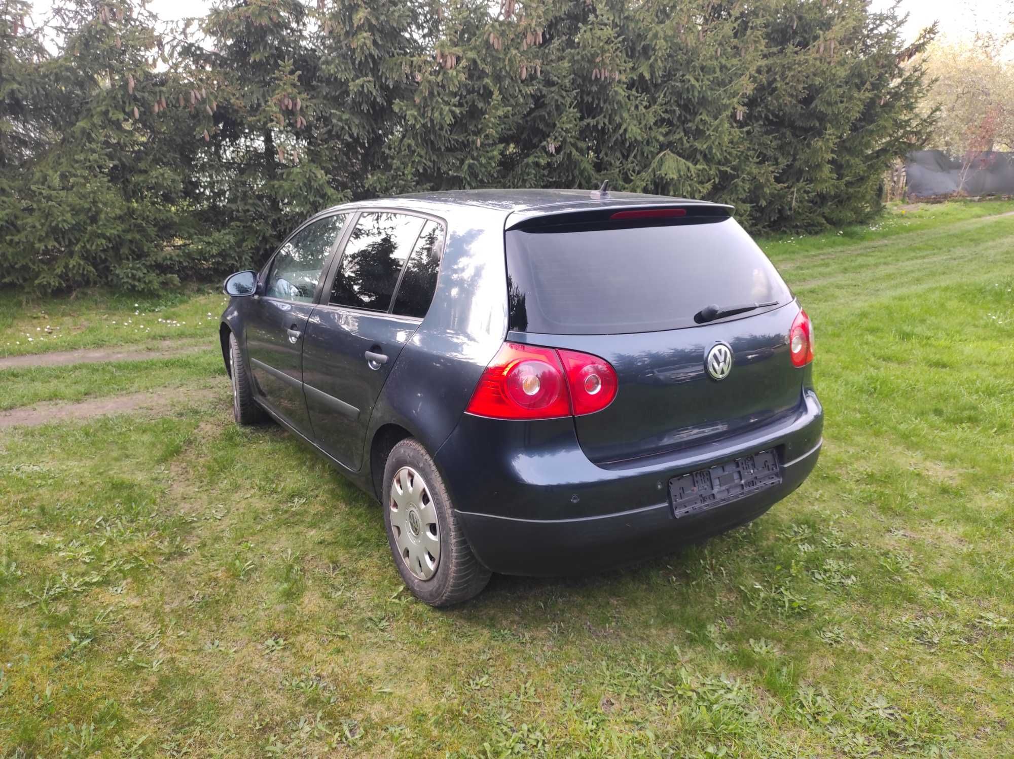 Volkswagen Golf V 1.6 benzyna