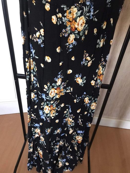 Vestido flores midi Stradivarius