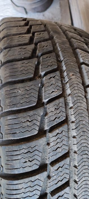 Авто Шина 215 55 r16