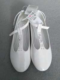 Buty komunijne, białe eleganckie