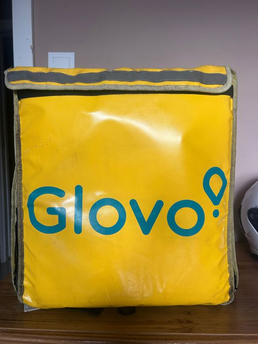 Mochila Expansível Glovo com capa de chuva 30€