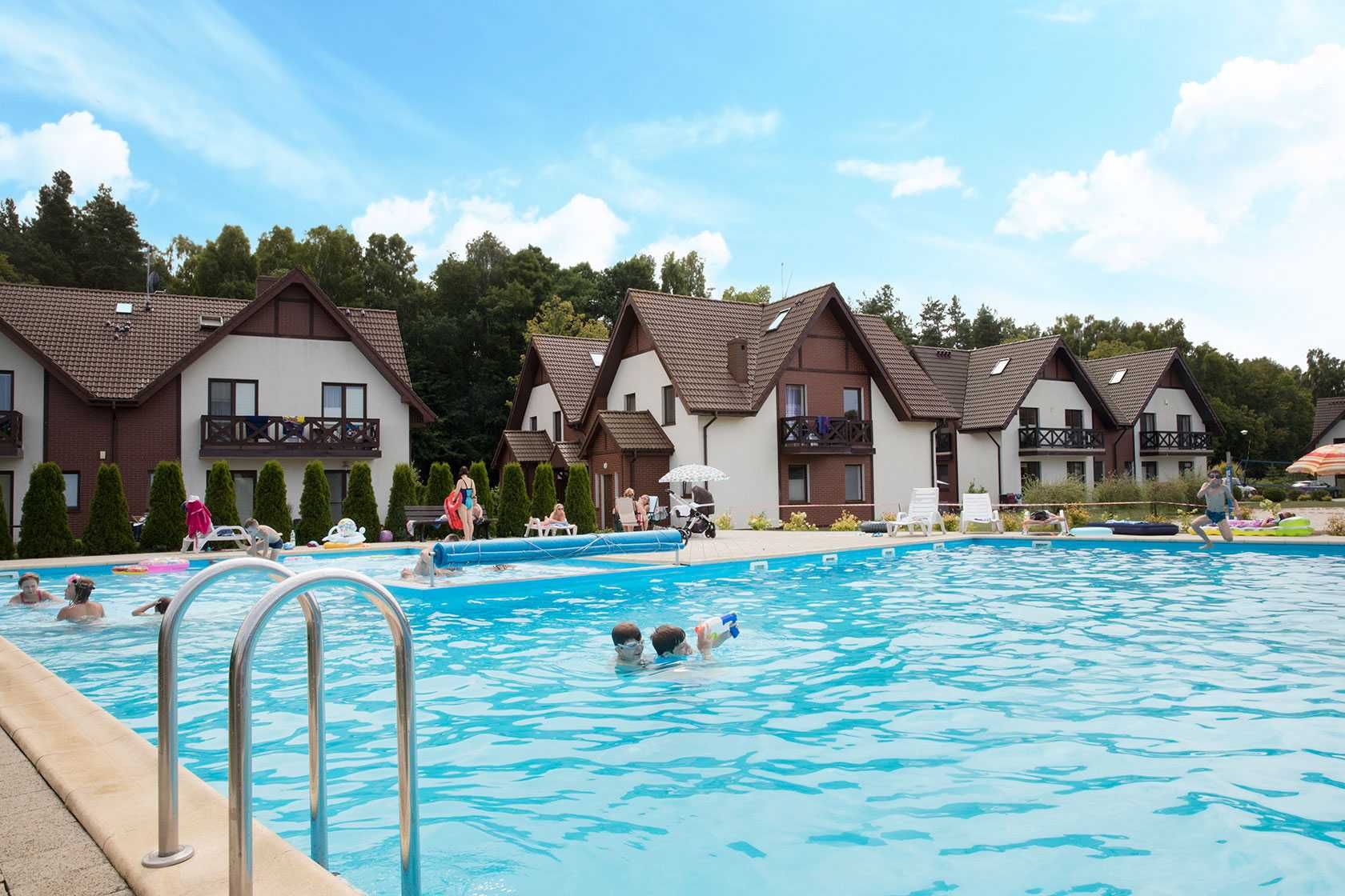 Apartament 74m z basenem i kortem 23.06–3.07 |do 8 os.| Łeba/Żarnowska