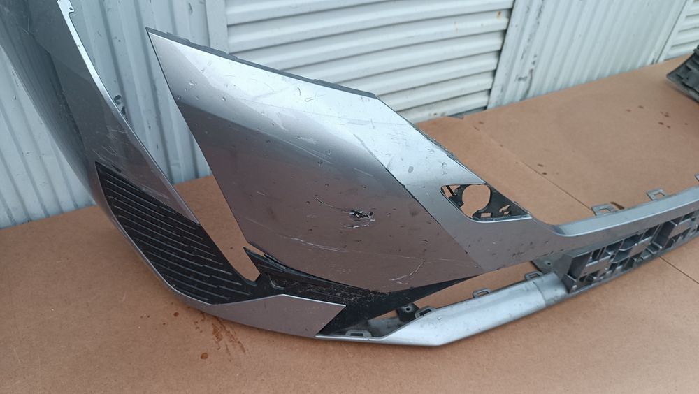 Vendo parachoque de frente Peugeot 308 ano 2021