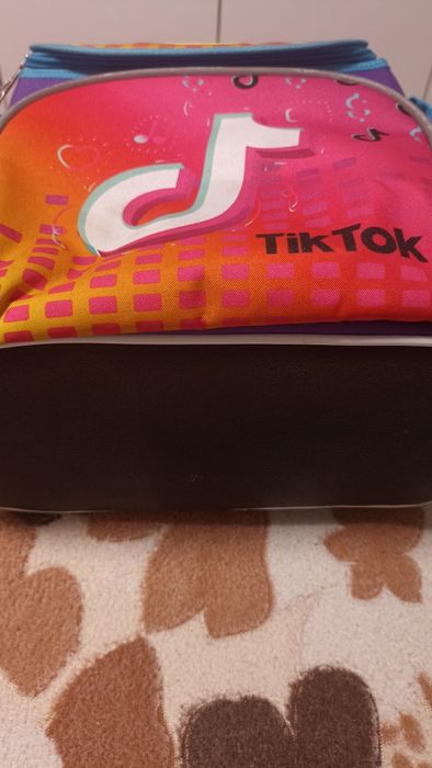 Портфель шкільний