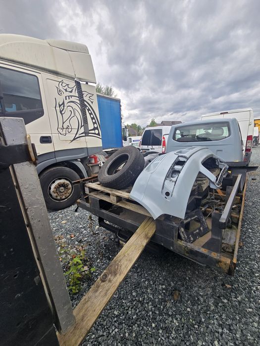 Vw transporter t5 na części 2,5 tdi 130km