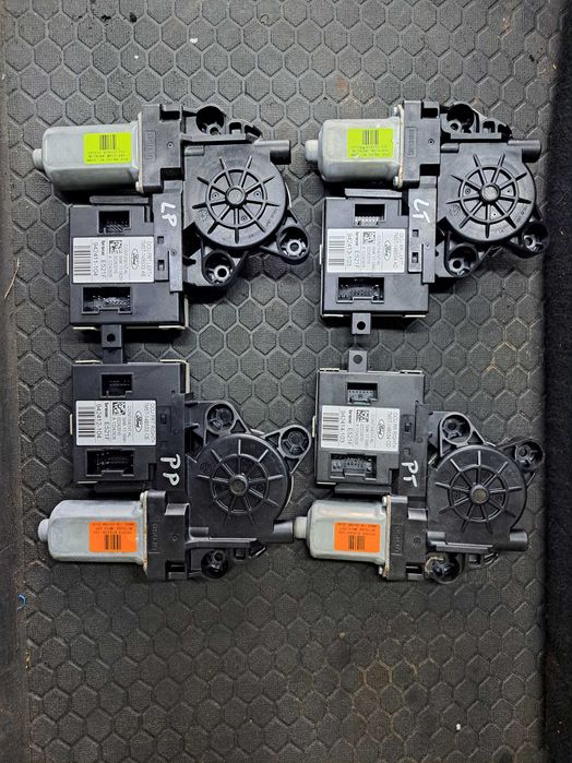 Silniczek szyby LEWY TYŁ Ford Kuga Mk1 8-12 7M5T-14B534-AD