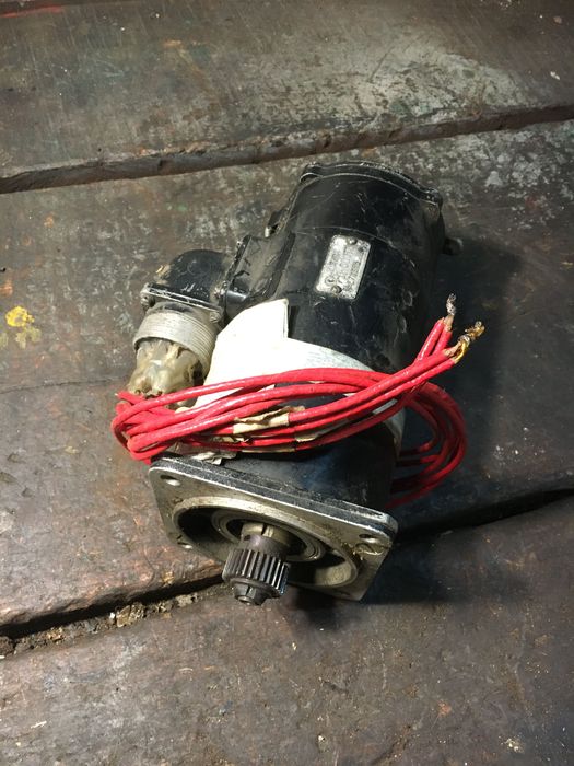 Двигатель электромотор электродвигатель авиационный 27 вольт Д-600ТВ