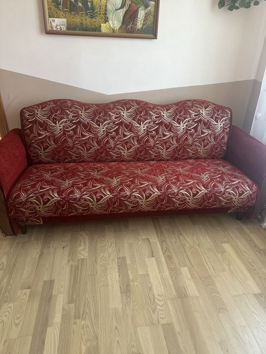 Продам диван книжка .