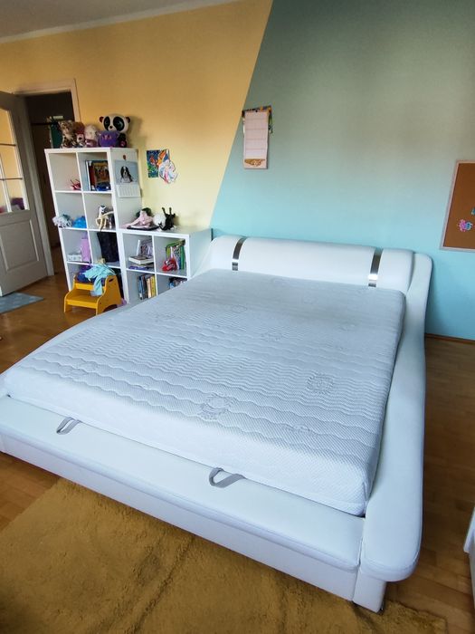Łóżko z materacem latex Agata Meble Bianco skóra 160 x 200 białe