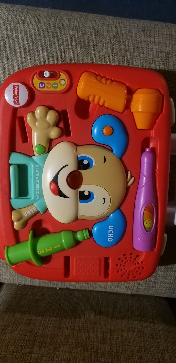 Fisher Price Szczeniaczek u lekarza