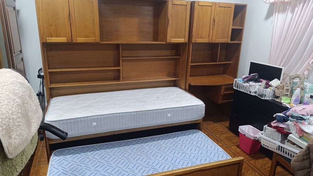 Estúdio em Madeira Pinho