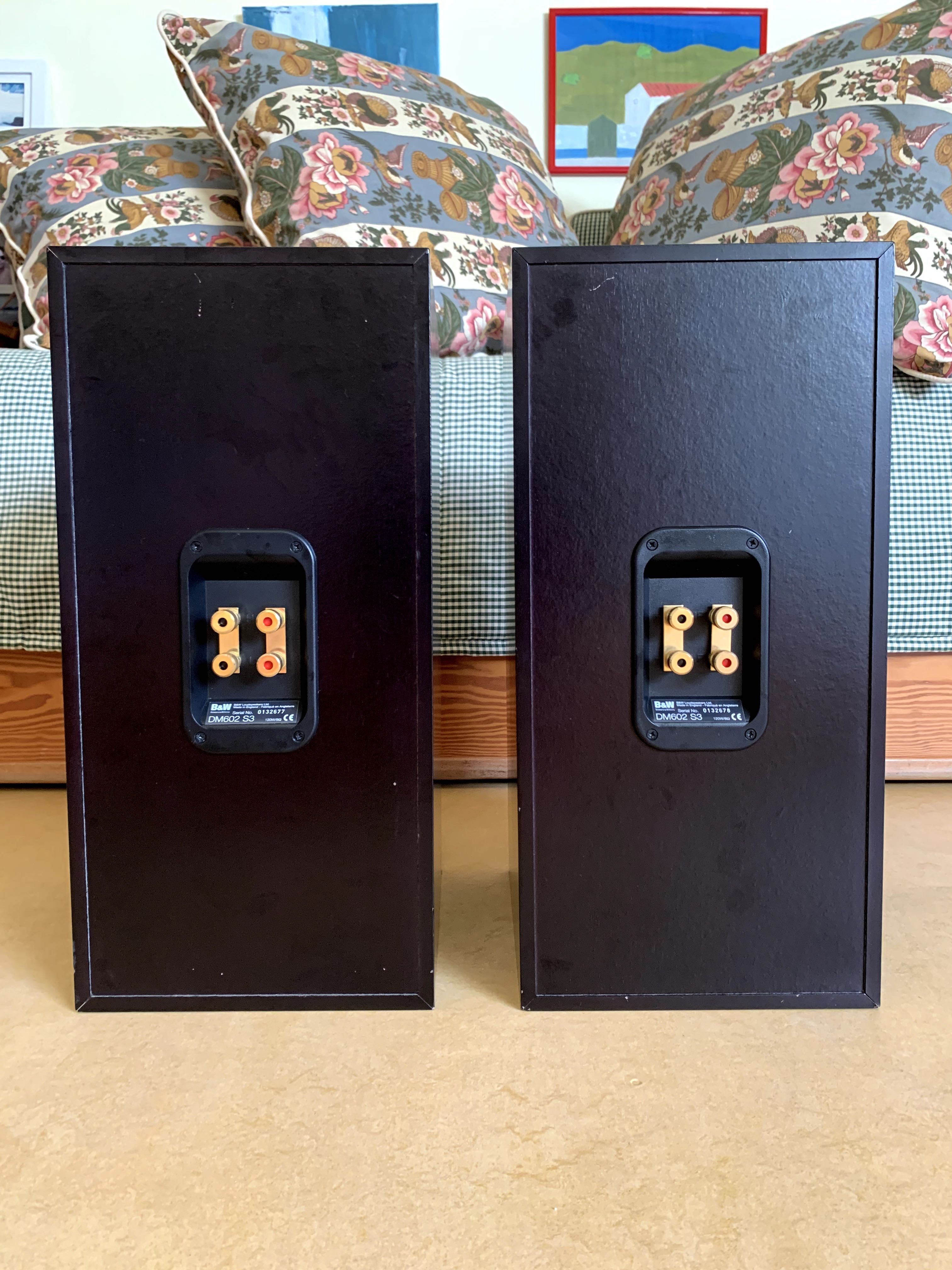 B&W Bowers & Wilkins DM 602 S3