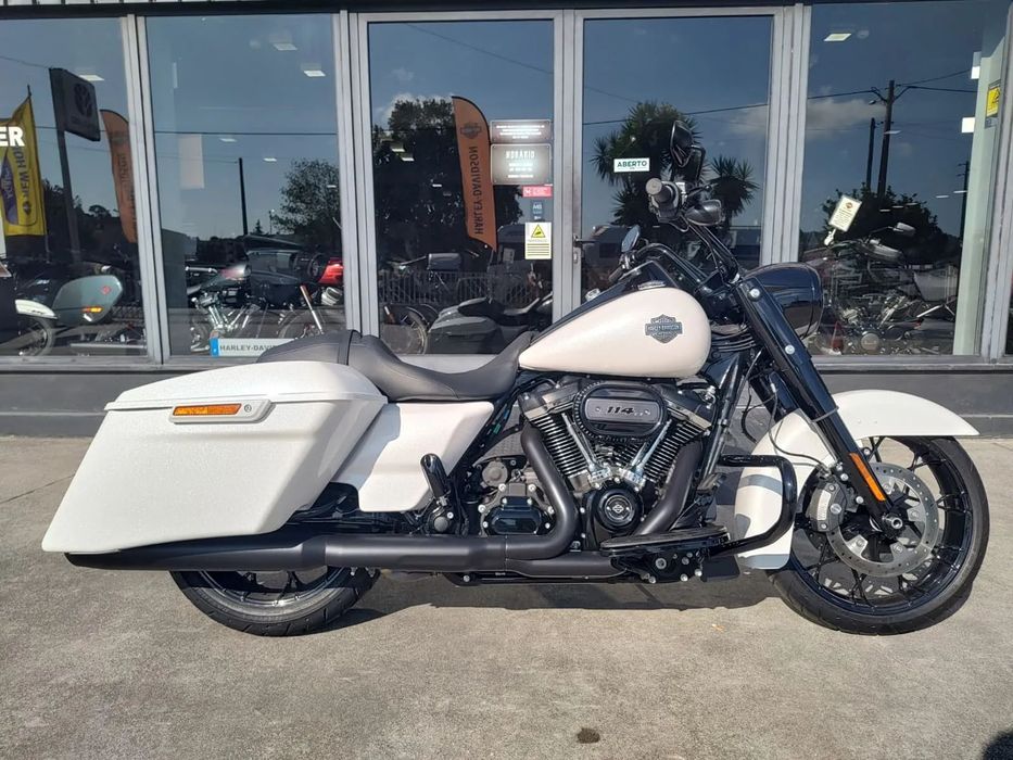 Harley-Davidson Road  King Special