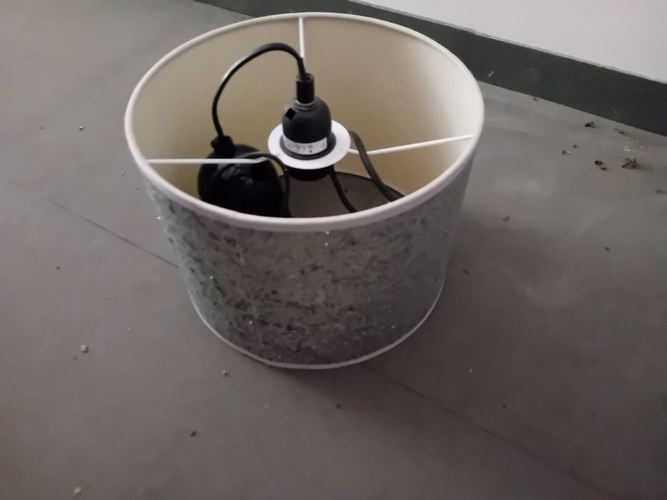Sprzedam lampe wiszącą