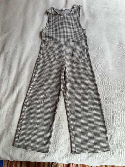 spodnie, typu ogrodniczki, producent: ZARA, rozm 152 cm