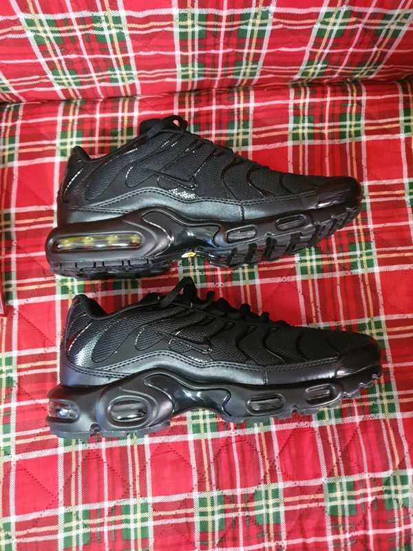 NikeAirMaxTNPlusBlack r.46