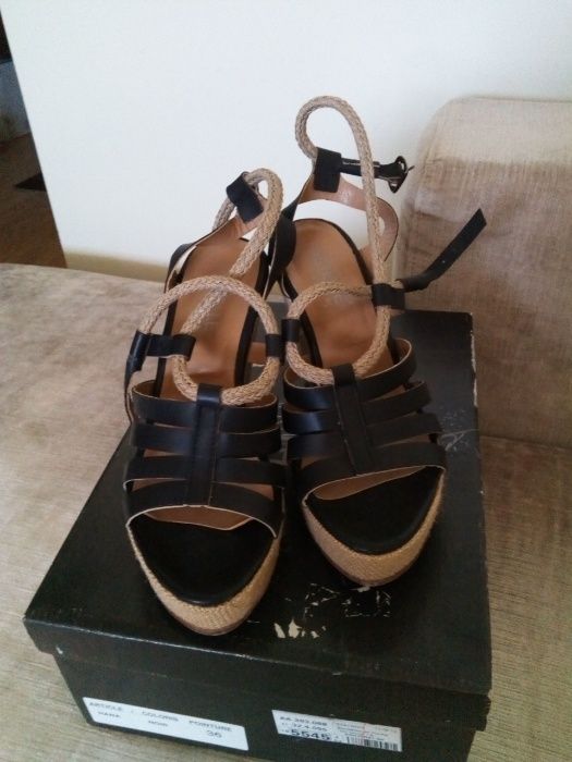 Sandálias de Cunha em couro preto 36