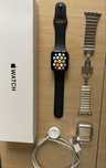 Apple Watch SE 44mm Preto + pulseira de aço prateada •Excelente estado
