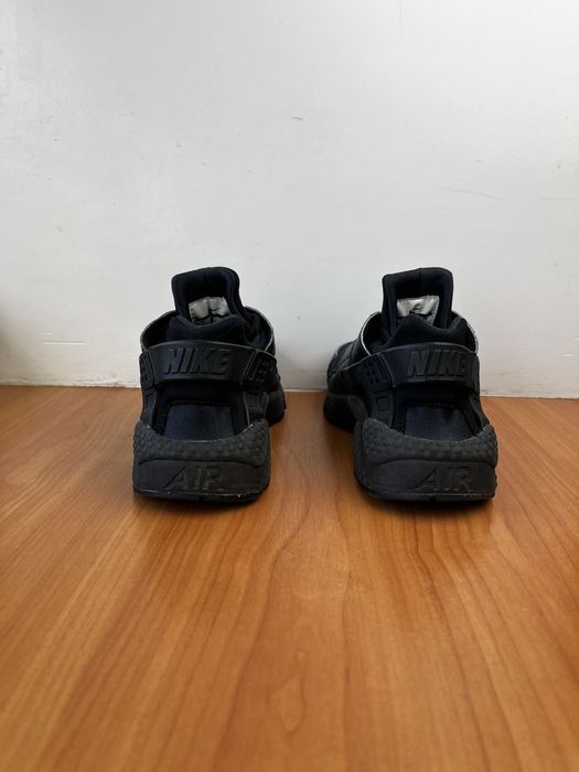 Кроссовки Nike Air Huarache размер 36 оригинал спортивные чёрные run