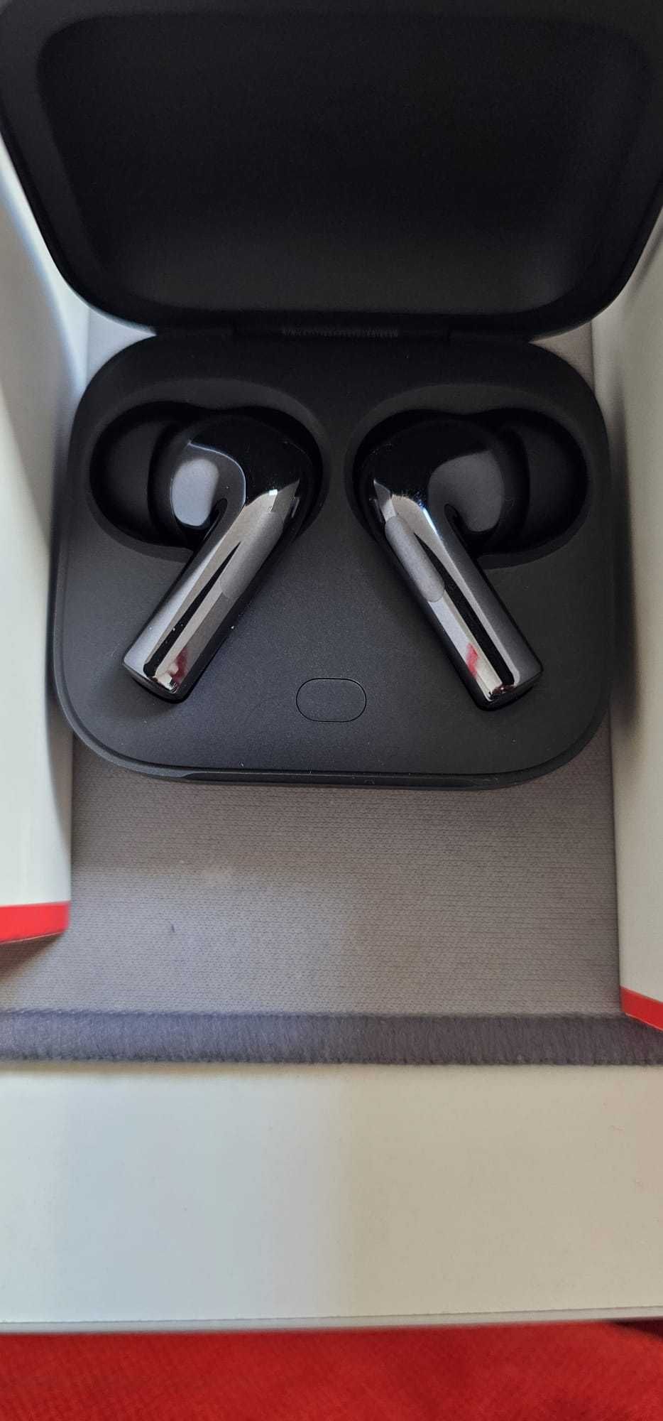 OnePlus Buds 3 + Watch 2
