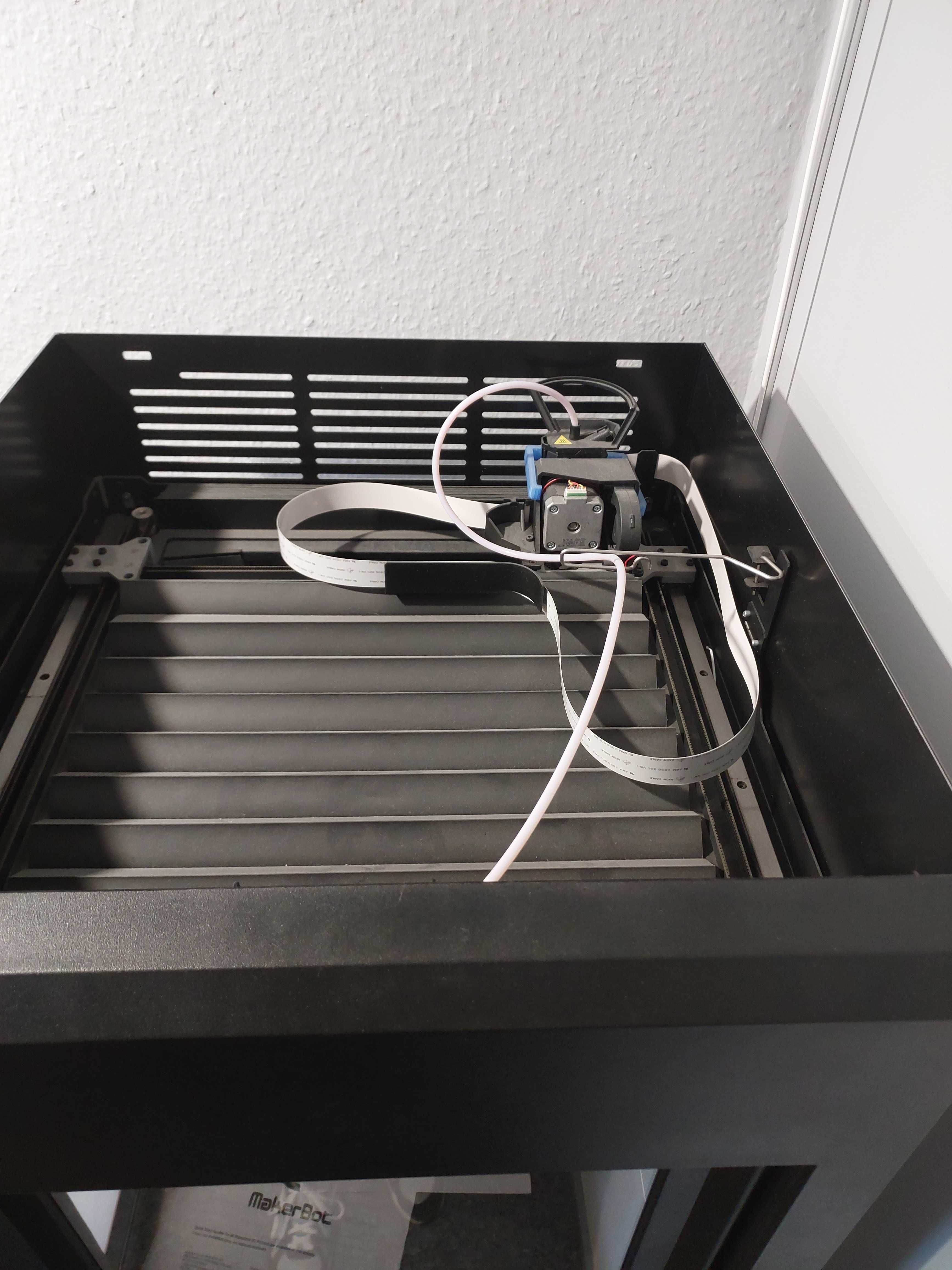 Drukarka 3D - Makerbot Z18 - 100h druku