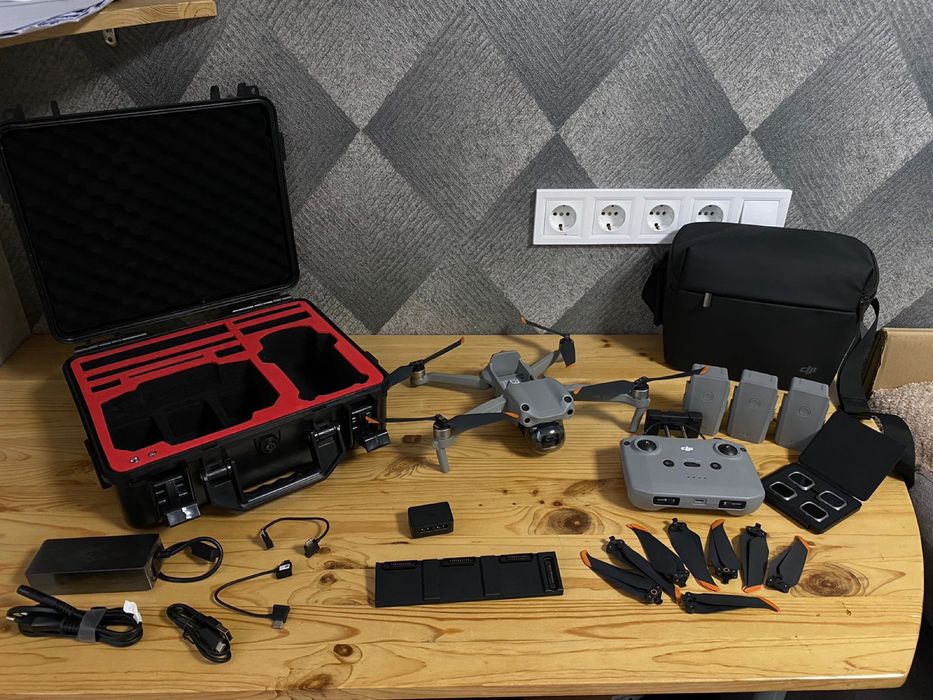 Квадрокоптер DJI Air 2S Fly More Combo