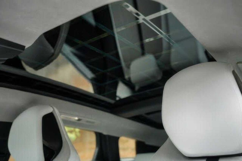 Fisker Ocean One      2023