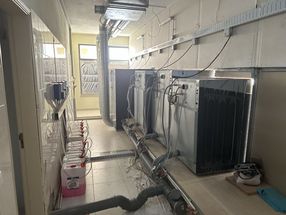 Venda loja com lavandaria self service a funcionar
