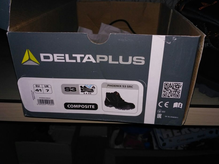 Bota de proteção Deltaplus Phoenix S3 SRC