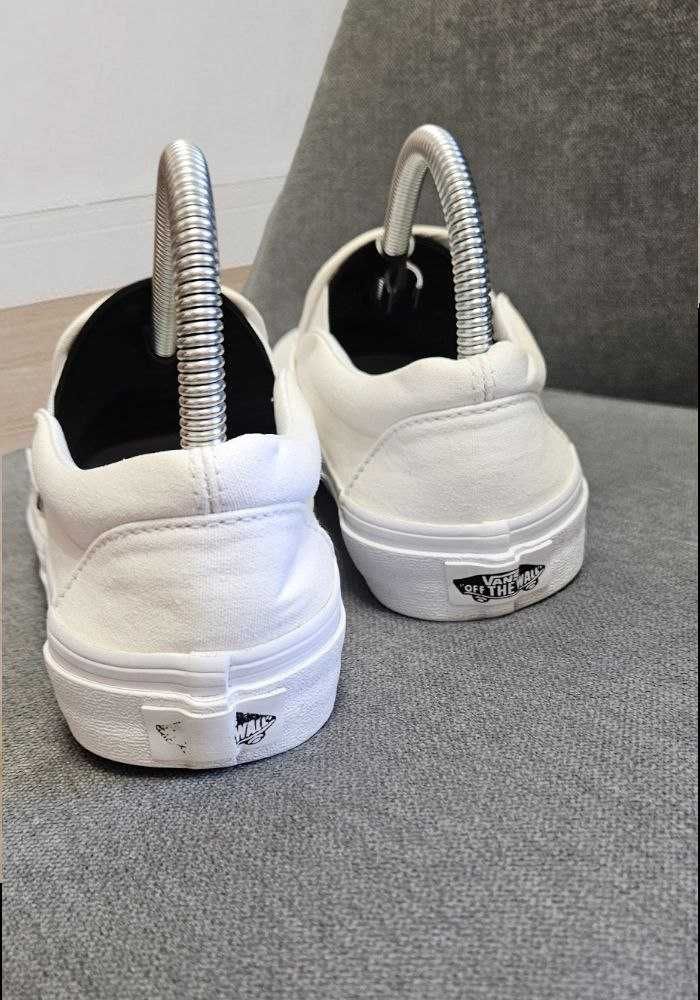 Белые кеды слипоны текстильные Vans, р. 37