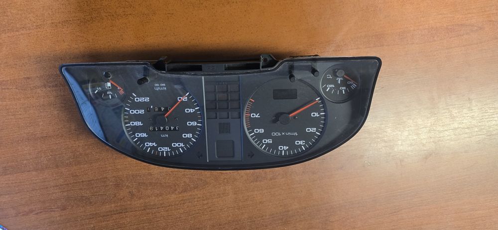 Licznik zegary VDO Audi 80 B4 1,6