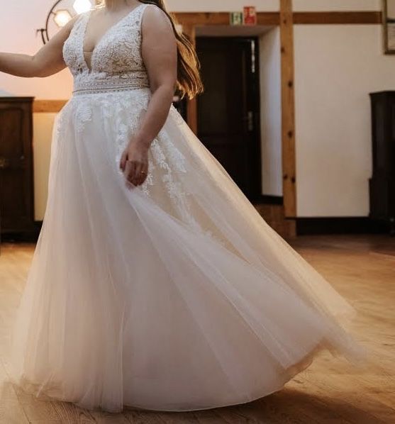 Romantyczna suknia ślubna Enzoani Lavender