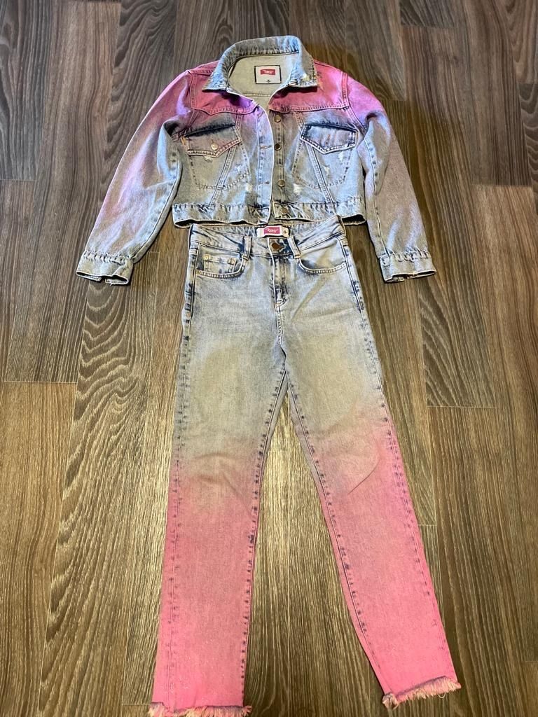 Костюм джинсовый розовый с голубым с брюками 36 размера