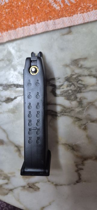 Airsoft AAP 01 semi e auto