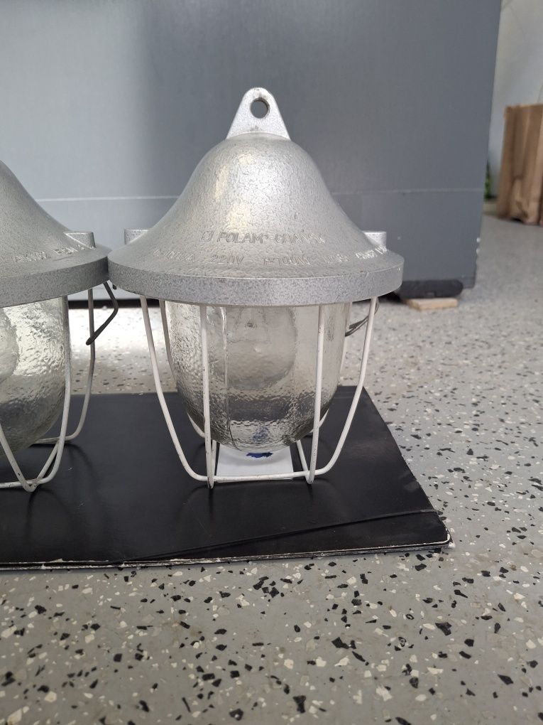 Lampy przemysłowa PRL vintage industrial bardzo ładny stan 2szt