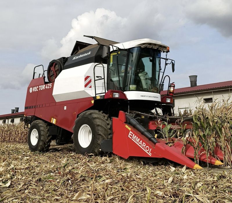 Rostselmash Vector 425 kombajn zbożowy