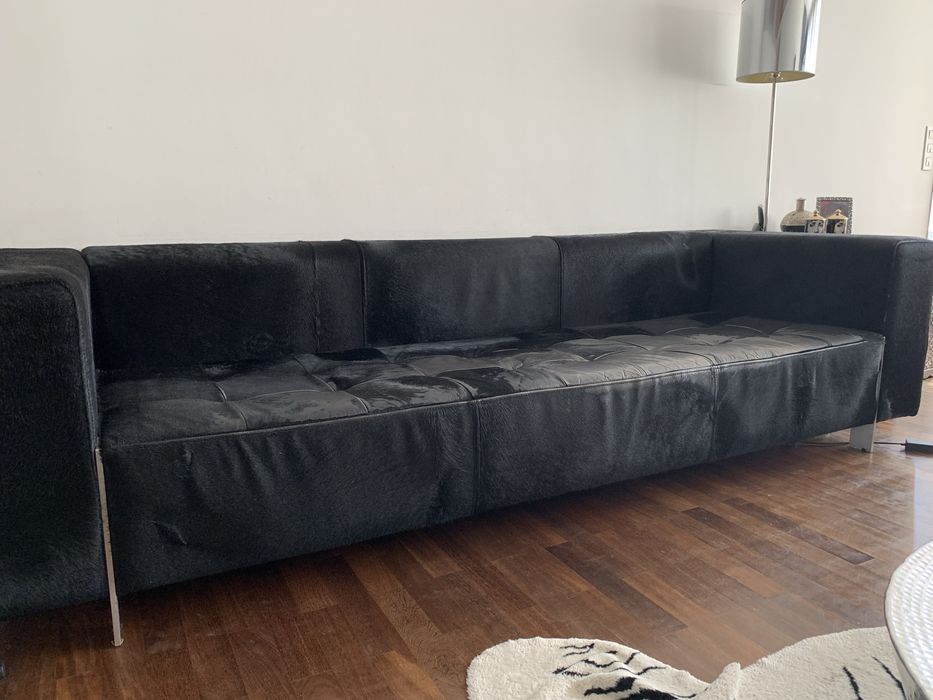 Sofá em pele de pónei