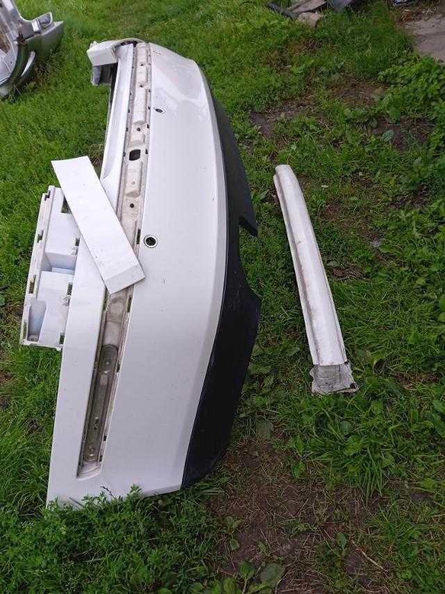 Бампер молдинг Шкода Октавія а5 2008р. дорест.під парктроніки
