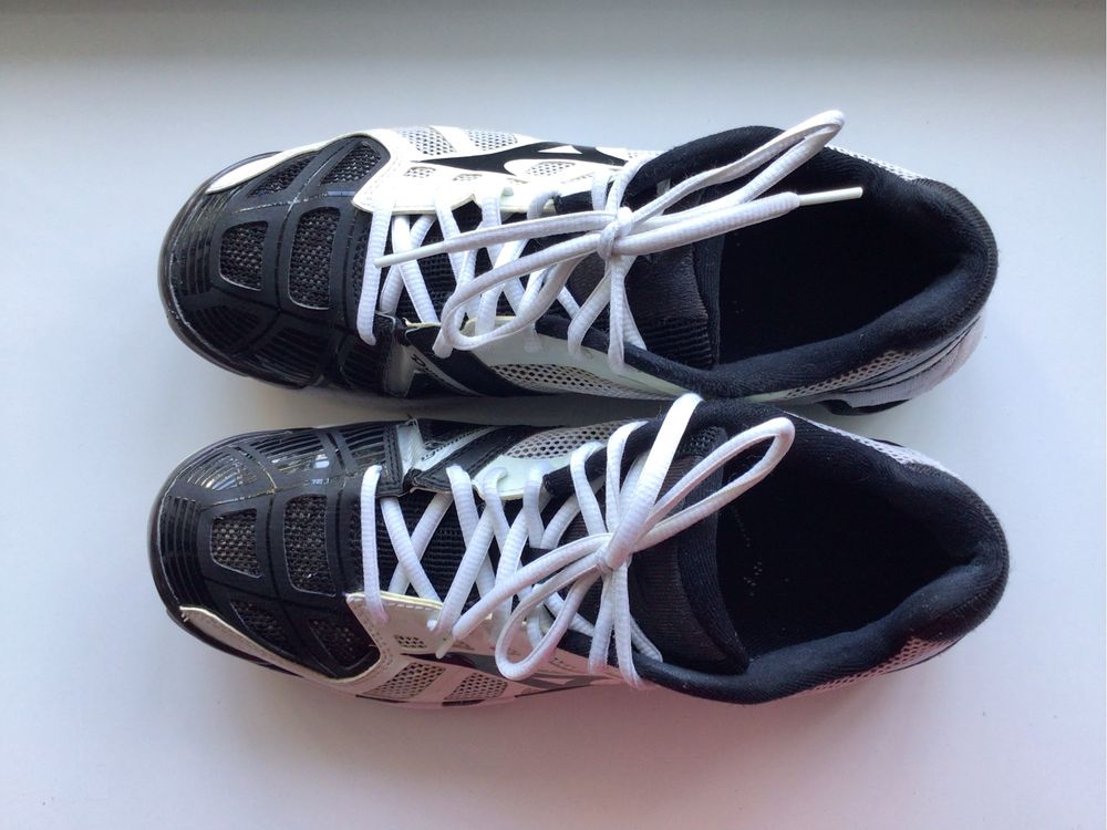 Кроссовки Mizuno Wave Lightning RX2 41 р.