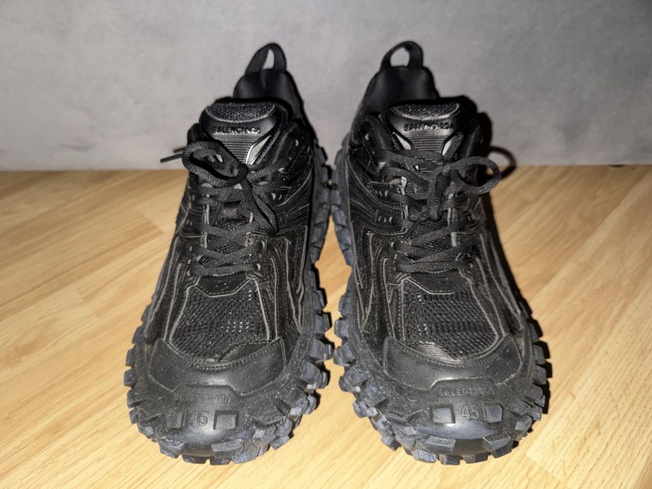 Balenciaga defender 45 46