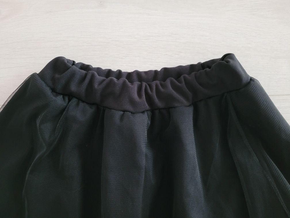 Elegancka Czarna spódniczka galowa z tiulem rozmiar 8 lat